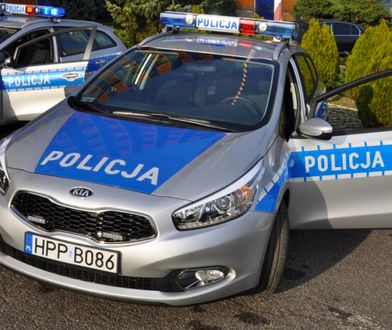 Rodzinna tragedia w Kampinosie. Córka z nożem rzuciła się na matkę