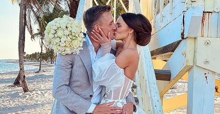 Paulina Nowicka i Jakub Rzeźniczak wzięli ślub. Tak stylistka oceniła kreację panny młodej