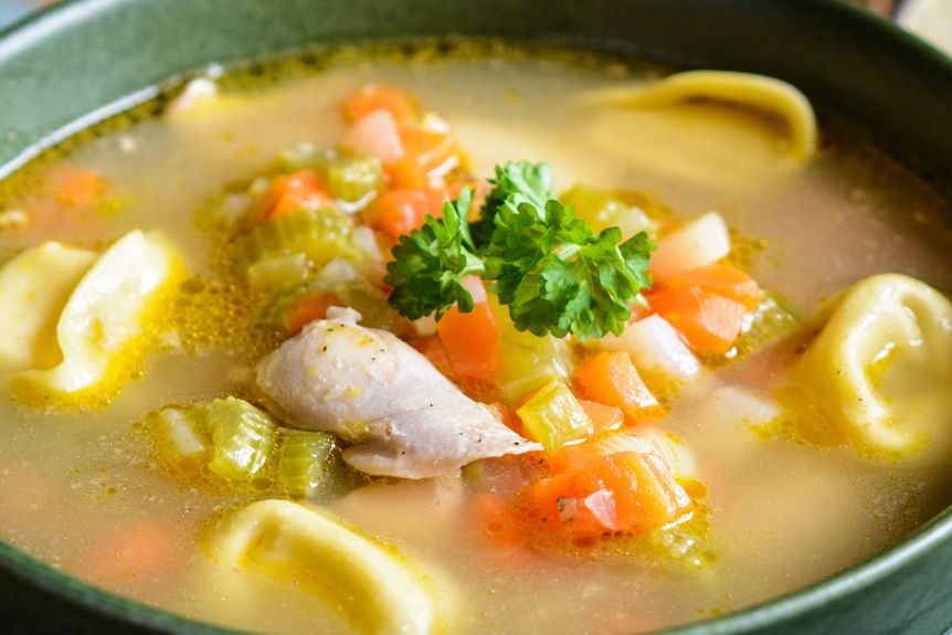 Ta zupa jest idealna na andrzejki. Smakuje wybornie, syci i robi wrażenie na gościach