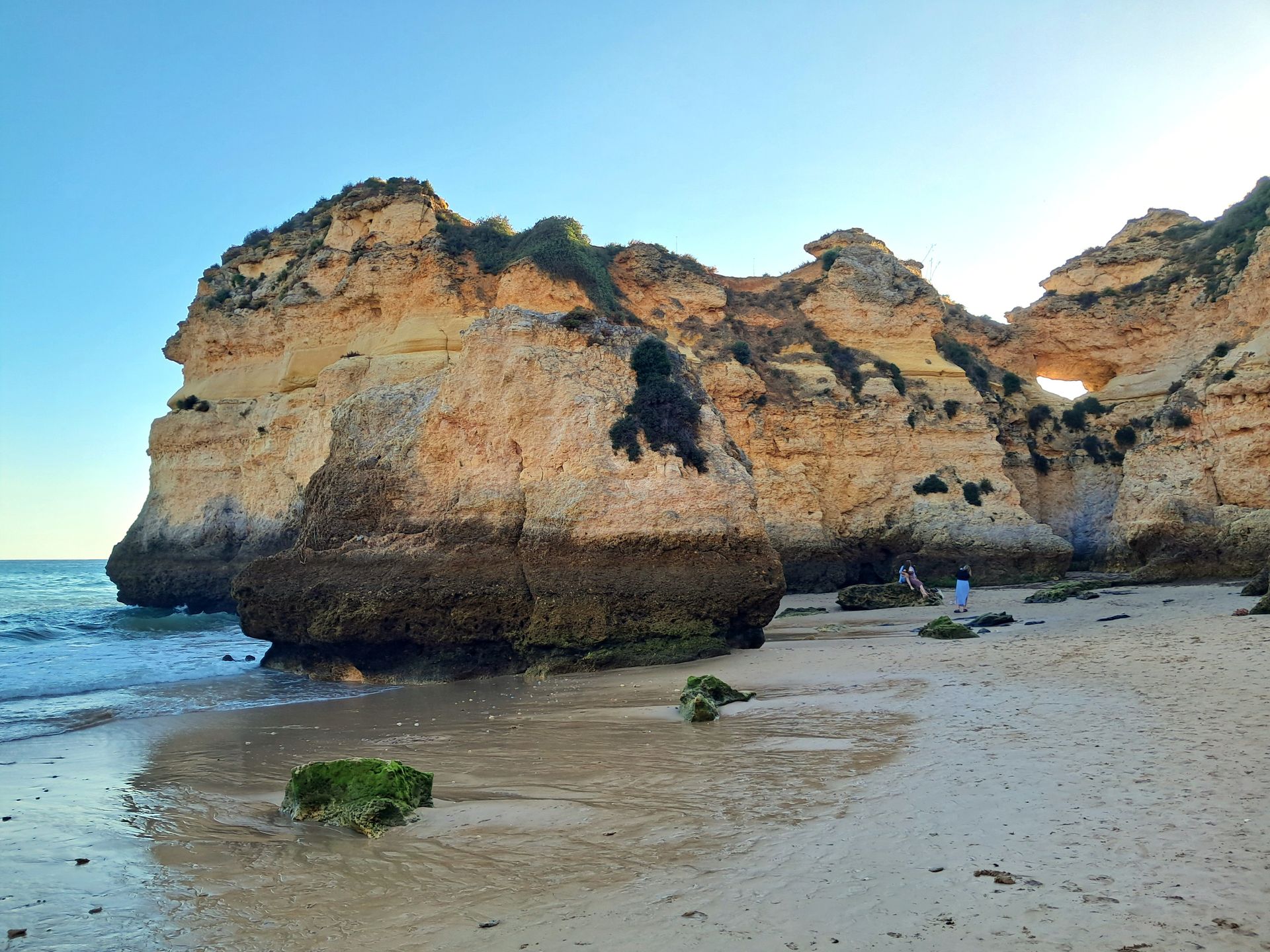 Praia dos Tres Irmaos - cud natury na portugalskim wybrzeżu