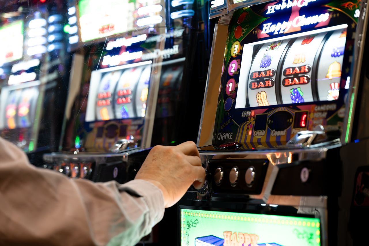 Gdańsk: Organizowali nielegalne gry hazardowe. Policja zabezpieczyła automaty