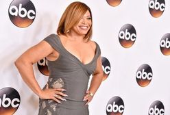 "On, ona i dzieciaki": Tishę Campbell-Martin zgubiła obcisła kreacja