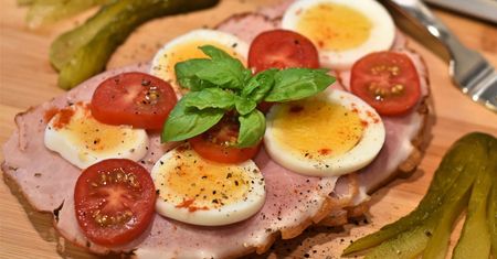 Źródło życia czy cholesterolowa bomba? Dla dietetyków to "majstersztyk żywieniowy"