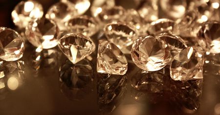 71,6 tys. karatów diamentów przejętych przez rząd. Właściciel kopalni traci majątek na giełdzie