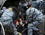 Rosja: Policja biła i aresztowała, bo wiec był nielegalny