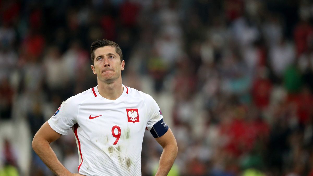 Zdjęcie okładkowe artykułu: PAP/EPA / OLIVER WEIKEN / Robert Lewandowski