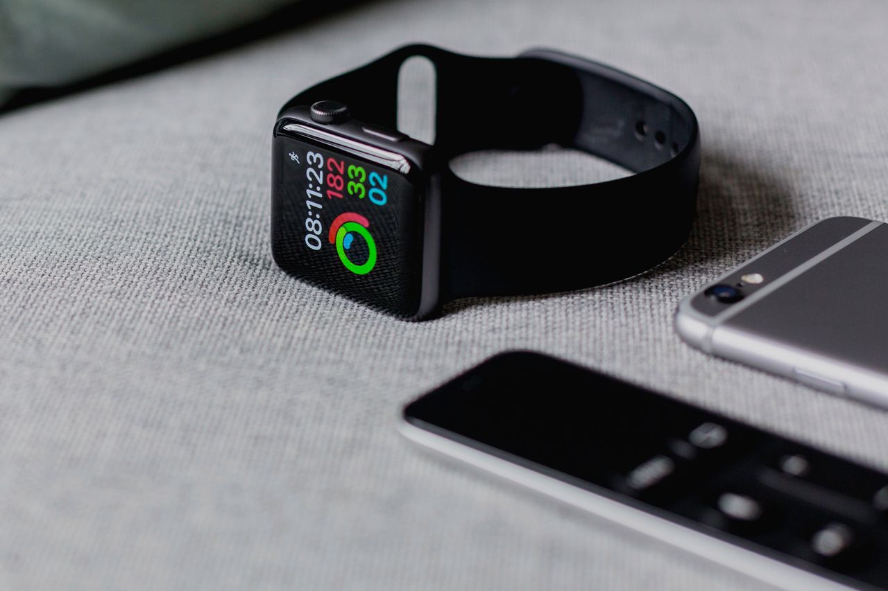 Apple Watch bez funkcji Walkie-Takie. Umożliwiała podsłuchiwanie użytkowników