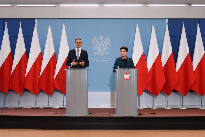 - To dobry, ambitny budżet, który gwarantuje realizację naszego sztandarowego programu Rodzina 500+ - mówiła Beata Szydło