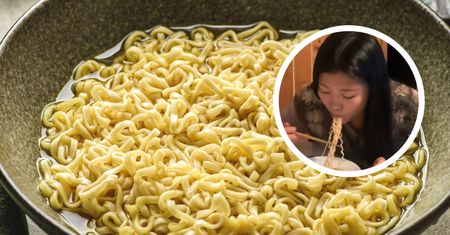 Ale cyrk. Japonka pierwszy raz w życiu zjadła "polską" zupkę chińską i szczerze ją oceniła