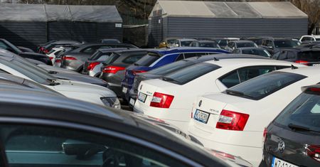 Auto w leasingu. Tak rosną długi. KRD ujawnia dane