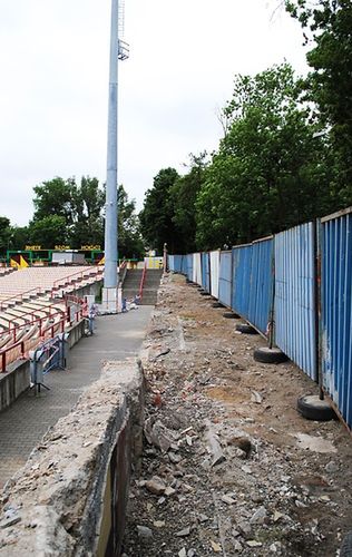 Rozbiórka zachodniego ogrodzenia stadionu w Rybniku - 2015 r.