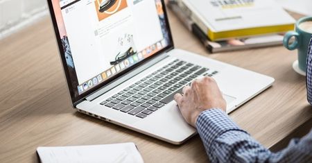 Firmy sięgają po osoby w wieku 50+. Wygrywa dyspozycyjność