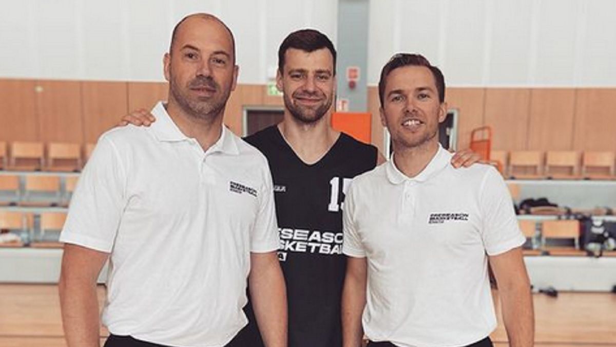 Zdjęcie okładkowe artykułu: Instagram / Preseason Basketball / Kamil Łączyński z trenerami