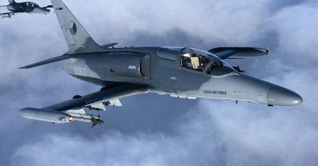 Nowy samolot bojowy F/A-259. Czechy będą go produkować razem z Ukrainą