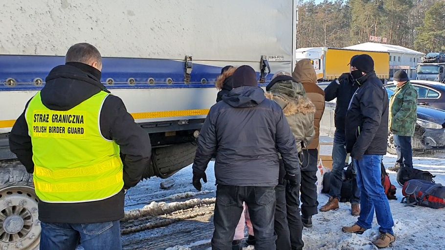 Mazowieckie. Policja zatrzymała 11 Afgańczyków