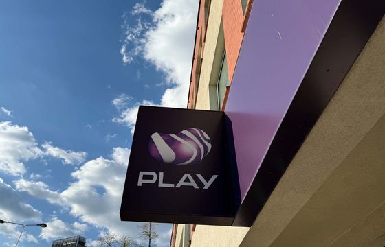 Play: światłowód i TV od 50 zł miesięcznie. W cenie HBO Max lub Eleven Sports