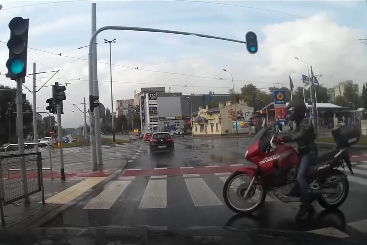 Motocyklista na ratunek