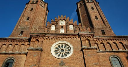 Strajk kobiet. Napis "Piekło kobiet" na murach zabytkowej katedry. Proboszcz apeluje do jego autorów