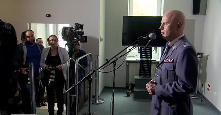 Szef MSWiA: Prokuratura uznała komendanta Szymczyka za osobę pokrzywdzoną