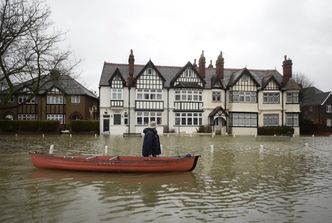 Powódź w Wielkiej Brytanii. 80 tysięcy domów bez prądu