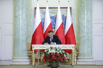 Prezydent podpisał ustawę o nadzorze finansowym. W tle afera KNF
