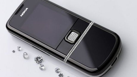 Nokia 8800 pokryta diamentami 1