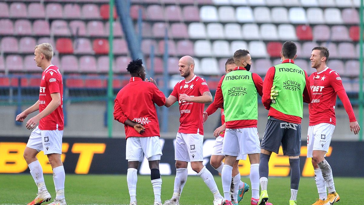 WP SportoweFakty / Krzysztof Porębski / Na zdjęciu: piłkarze Wisły Kraków