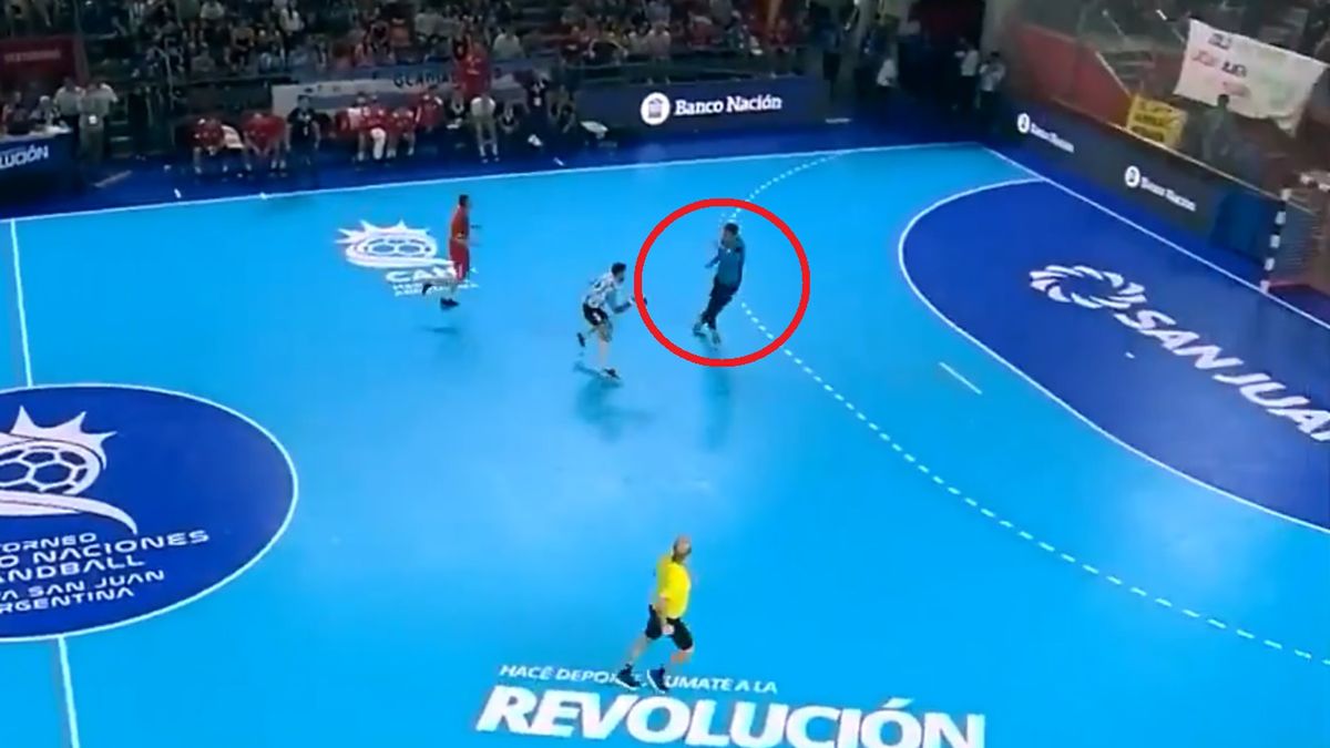 Twitter / sport_tvppl / Na zdjęciu: parada Adama Morawskiego