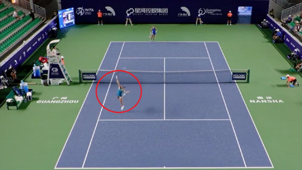 Zdjęcie okładkowe artykułu: Materiały prasowe / WTA TV / Na zdjęciu: Magda Linette popisała się wspaniałym zagraniem podczas turnieju w Kantonie