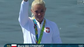 Marta Walczykiewicz odbiera srebrny medal