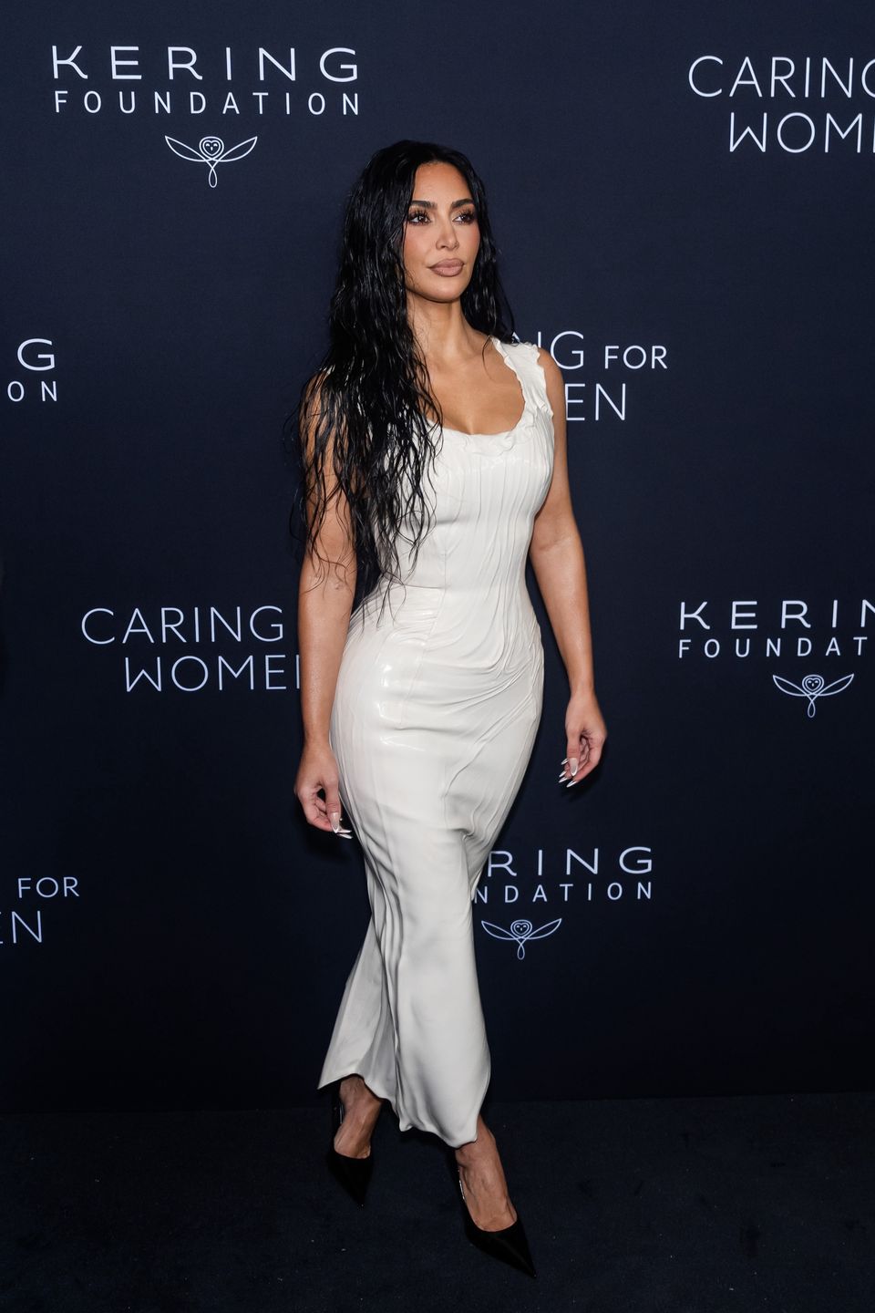 Orlando Bloom wpatruje się w pupę Kim Kardashian 
