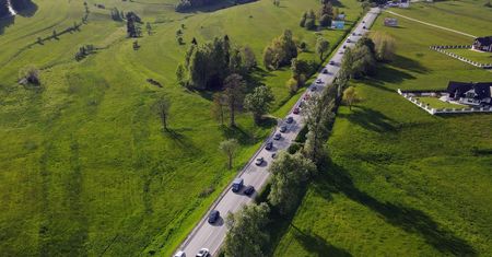 Tłumy turystów nie tylko w górach i nad morzem. Gdzie jeszcze wypoczywają Polacy?