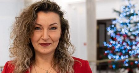 "Zdrada, wstyd i hańba". Posłanka Lewicy przechodzi do Gowina. Burza w sieci