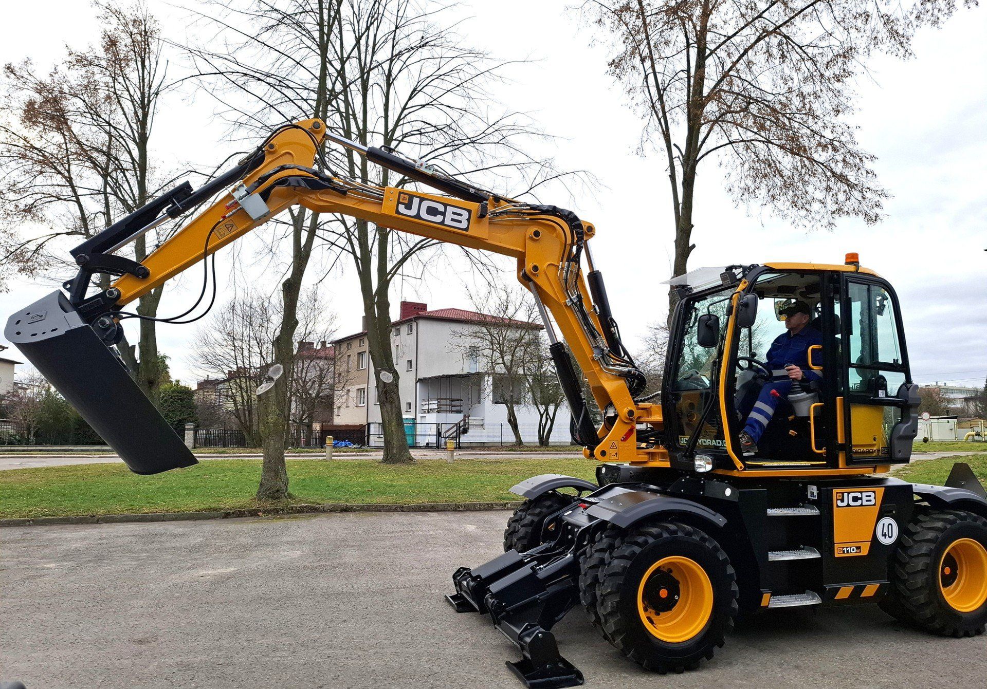 To nowoczesny sprzęt, który będzie wykorzystywany m.in. do usuwania skutków katastrof budowlanych i zdarzeń wymagających natychmiastowych działań.