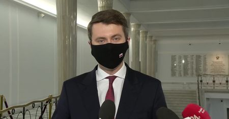 Rzecznik rządu: Ten okres przejściowy do czasu, kiedy Komisja Europejska zaakceptuje Krajowy Plan Odbudowy, nie jest kluczowy