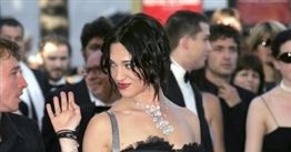 Dzika Asia... Argento