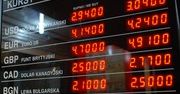Wakacje, czyli gorący czas na kupno walut