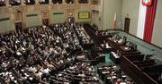8 milionów na zagraniczne loty posłów
