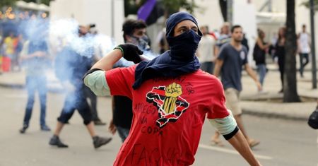 Mundial kontrastów społecznych. Zobacz protesty