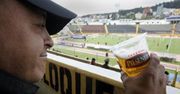 Nikt nie chce wypić piwa stadionowego