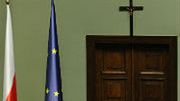 Krzyż na sali obrad sejmu