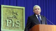 Prezes PiS Jarosław Kaczyński podczas konferencji prasowej.