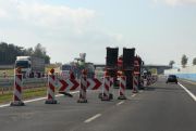 Obiecują 40 mld na drogi, a jednej autostrady nie potrafią dokończyć!