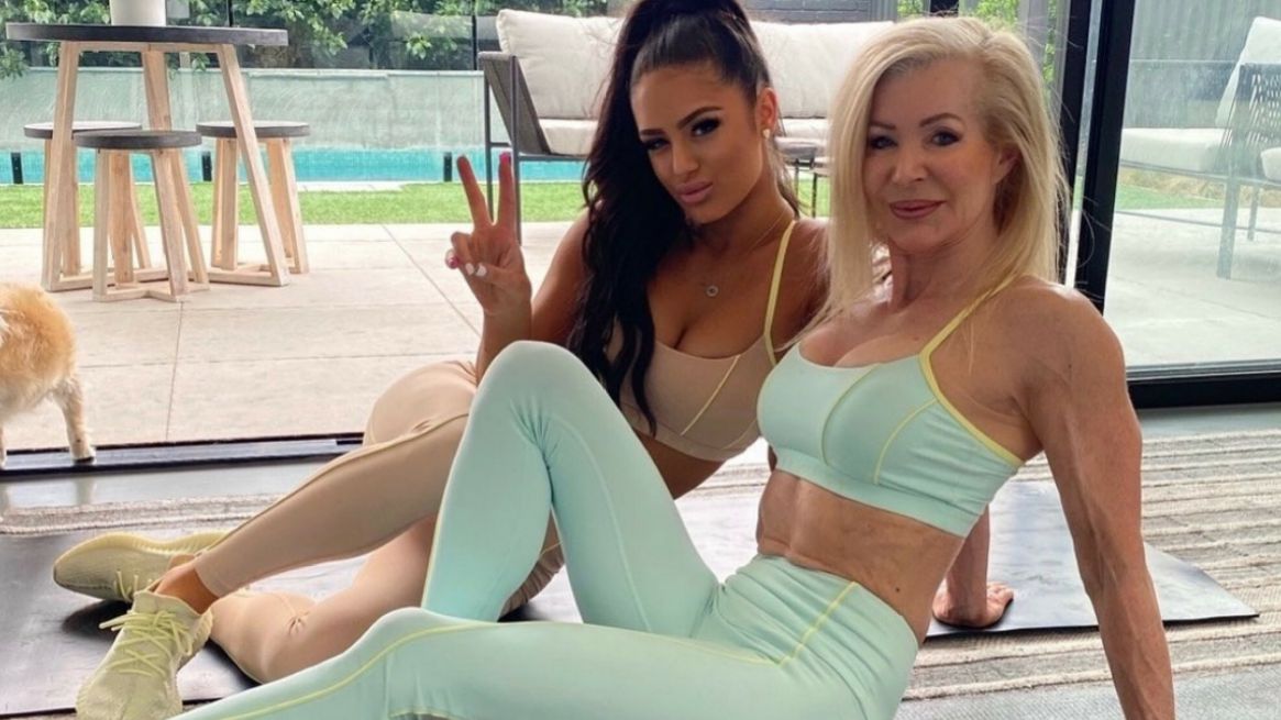 Lesley ćwiczy razem z wnuczką