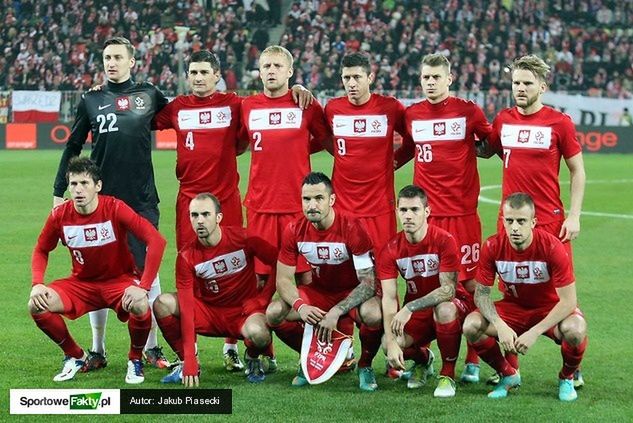 Mierzejewski i Obraniak w reprezentacji Polski (drugi i czwarty od lewej w dolnym rzędzie)