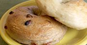 Bułki (bajgle) z cynamonem i rodzynkami