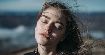 Krem do cery naczynkowej. Czym się kierować podczas wyboru kosmetyku do pielęgnacji?