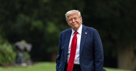 Obama w kajdankach. Trump publikuje kontrowersyjne nagranie AI