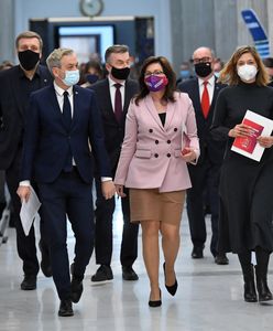 Porozumienie PiS i Lewicy ws. funduszu odbudowy. Sienkiewicz: "dzisiaj Lewica zdradziła opozycję"