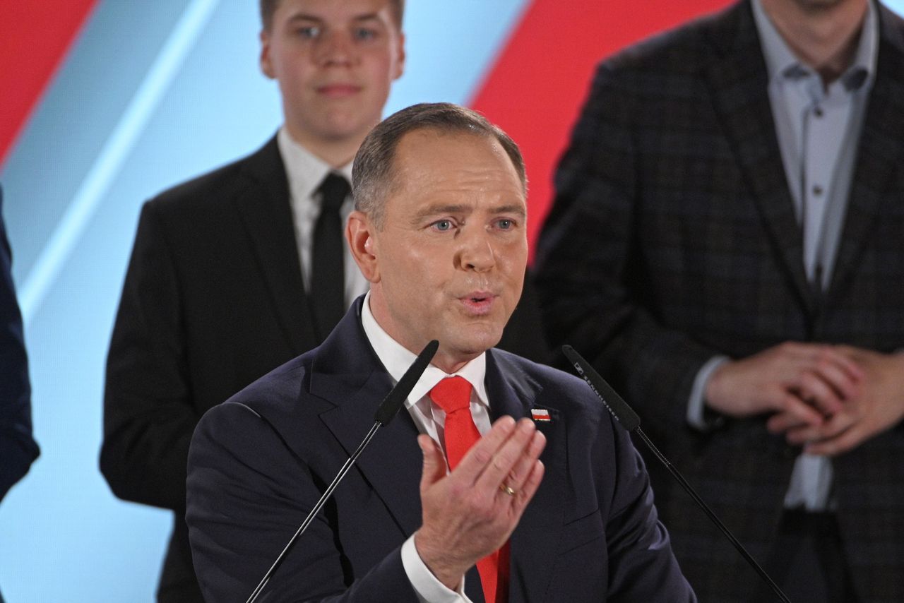 Mundurowi poparli Nawrockiego? W Warszawie wygrał tylko tam